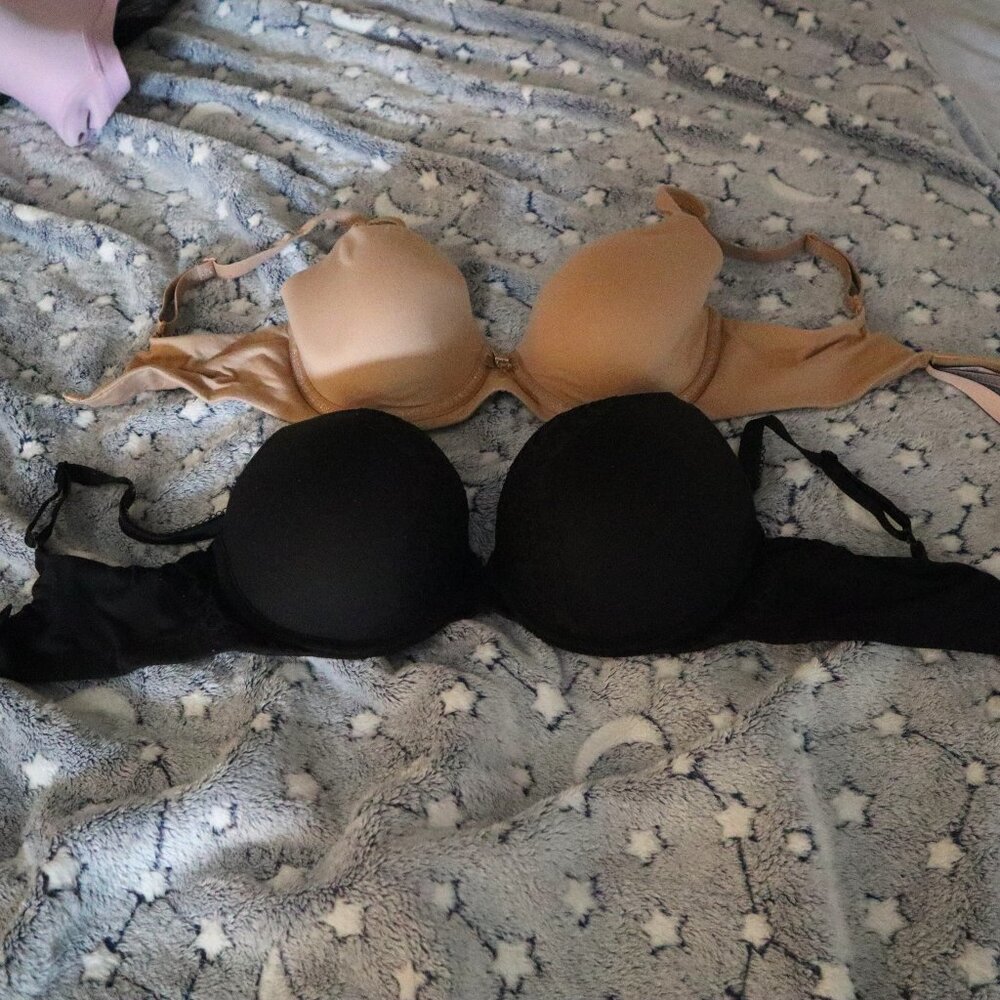 Bundle of 2 Body by Victoria's Secret Bras - Size 32DD